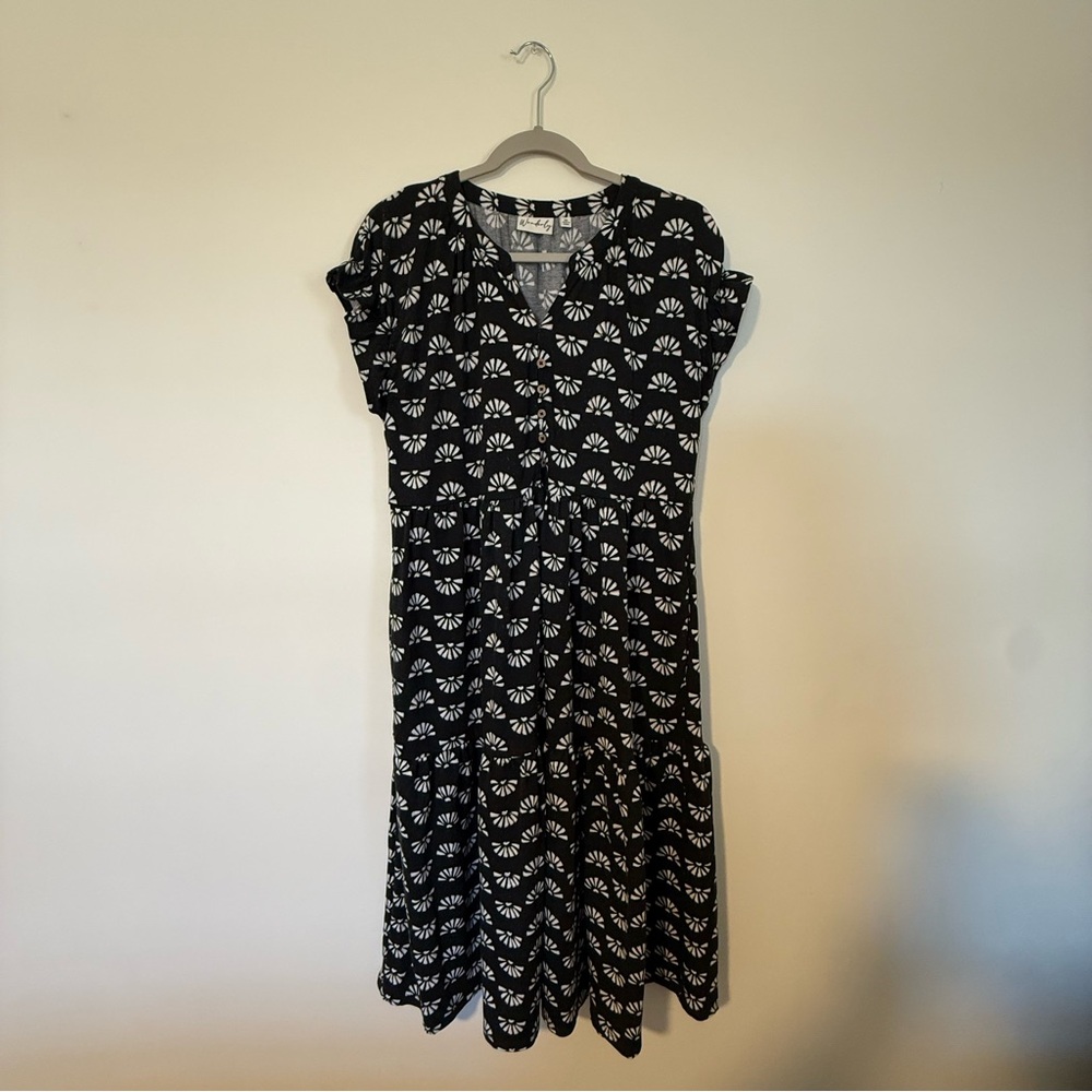 Wonderly Black and White Printed Midi Dress